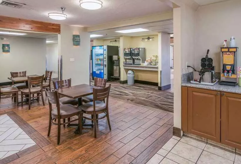 Отель Quality Inn Kanab National Park Area