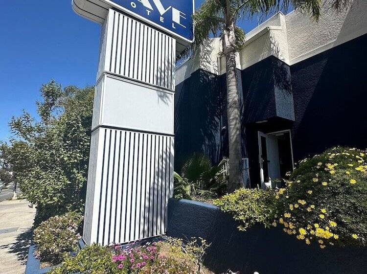 Wave Hotel Manhattan Beach