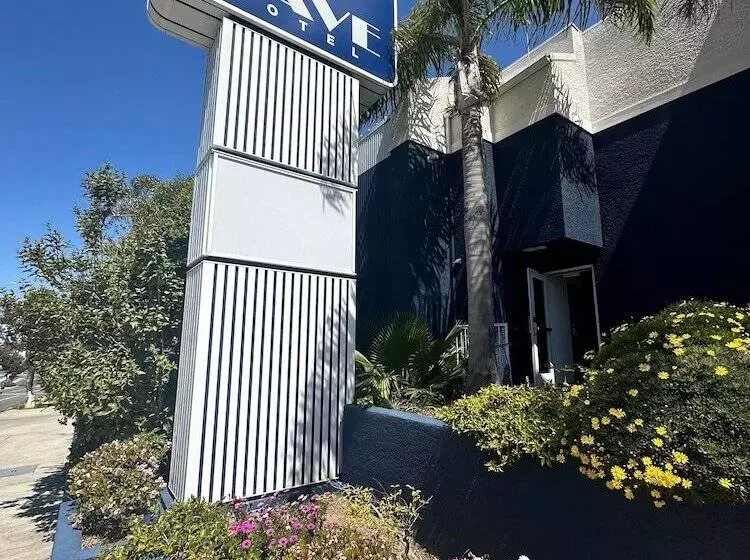 Wave Hotel Manhattan Beach