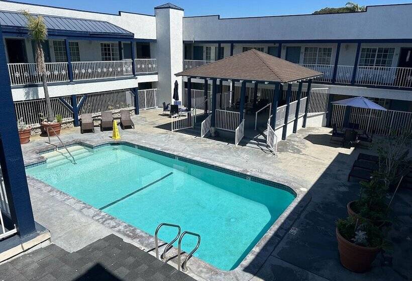 Wave Hotel Manhattan Beach