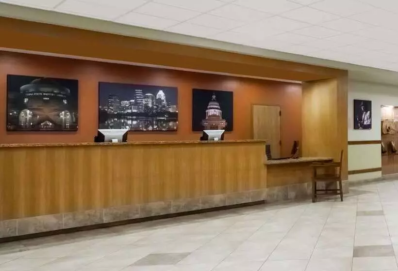 Wyndham Garden Hotel Austin