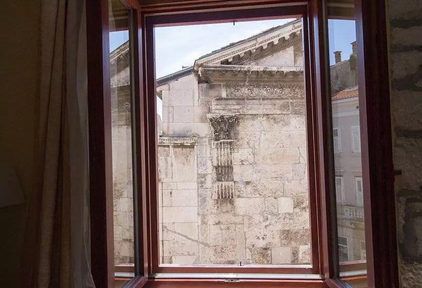 Diana City Hall View