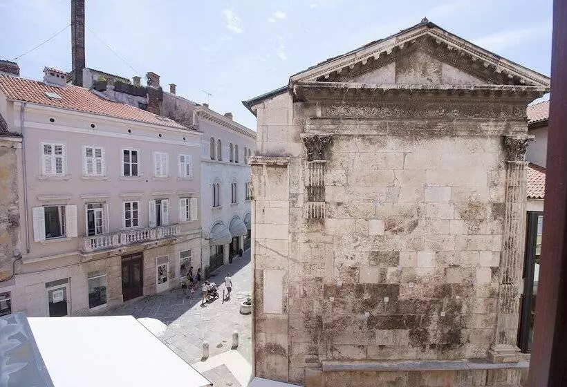 Diana City Hall View