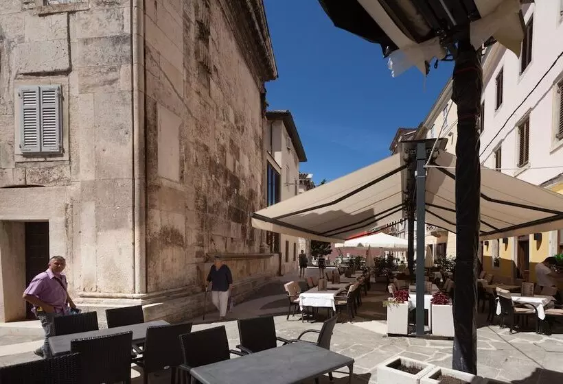 Diana City Hall View