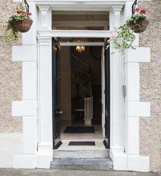 ベッドアンドブレックファースト Emmet House