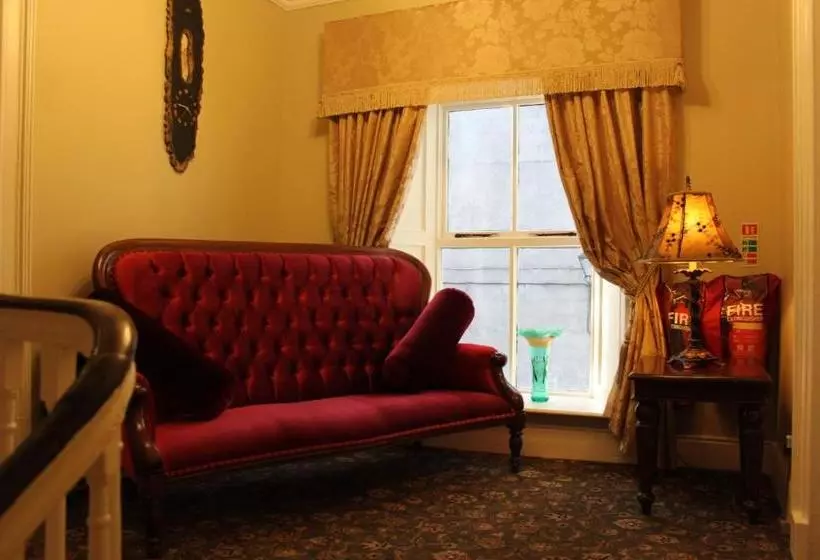 Bed and Breakfast Emmet House