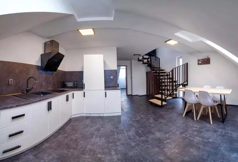 Hotelli Národní Dům Podbořany