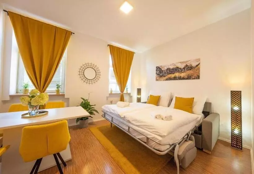 Hotelli Národní Dům Podbořany