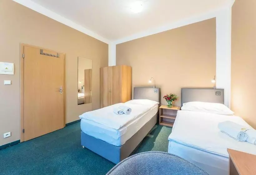 Hotelli Národní Dům Podbořany