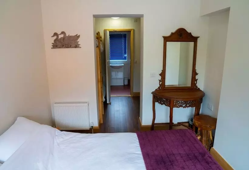 Ballyhoura Luxury Hostel