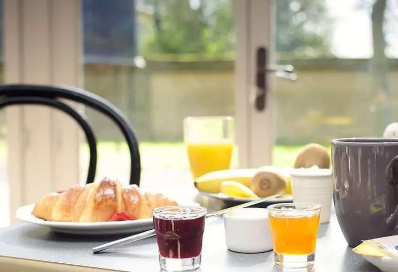 ベッドアンドブレックファースト Chambres D’hôtes La Chance Au Roy