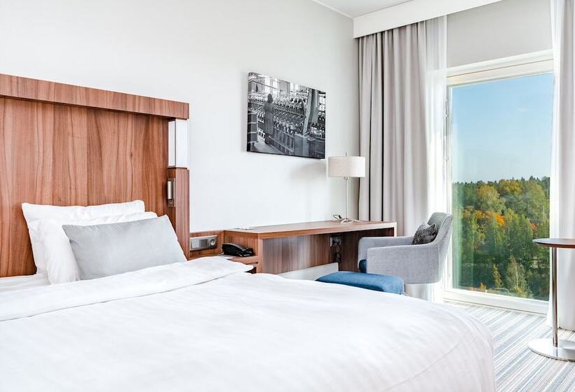 هتل Courtyard Tampere City