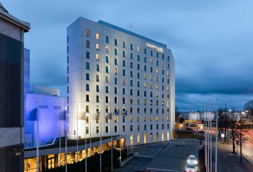 هتل Courtyard Tampere City