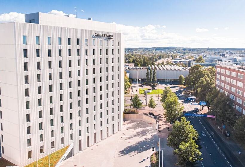 هتل Courtyard Tampere City