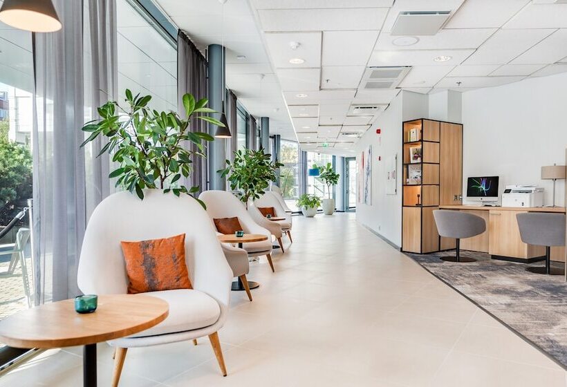 هتل Courtyard Tampere City