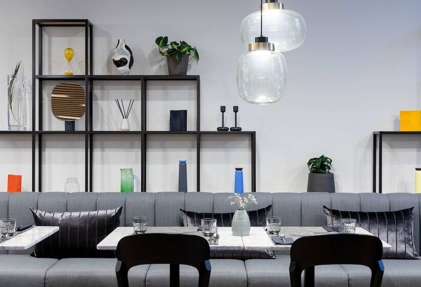 هتل Courtyard Tampere City