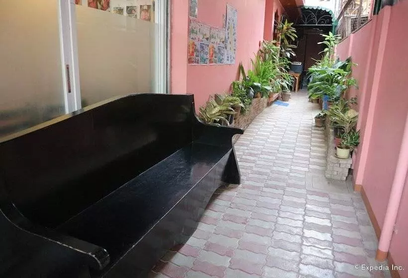 ホテル M.n. Boracay Lodge Inn