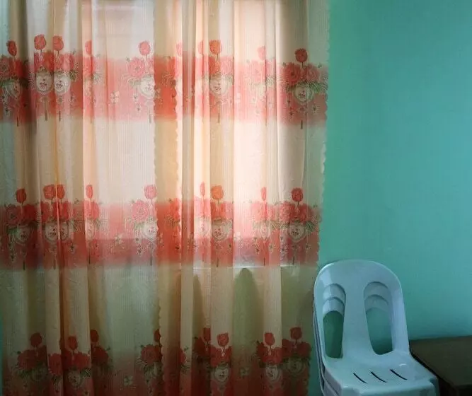 ホテル M.n. Boracay Lodge Inn