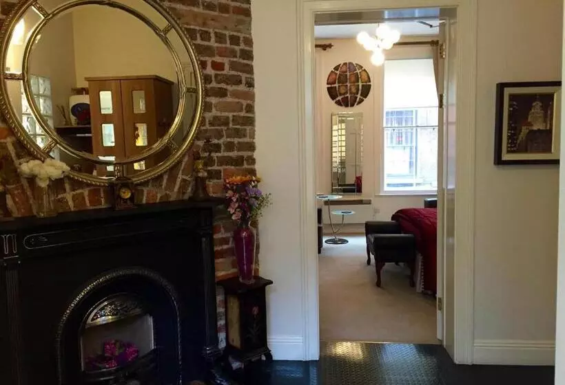 پانسیون The Merchant House