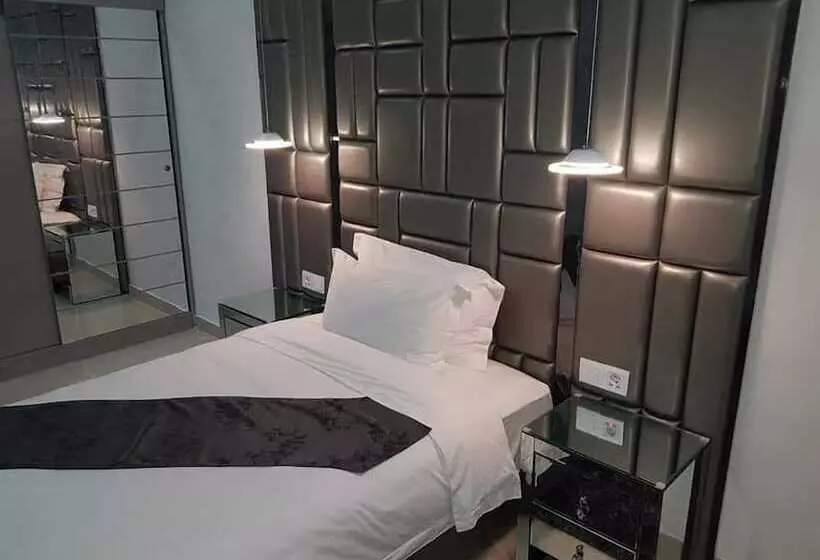 ホテル Indico Executivo