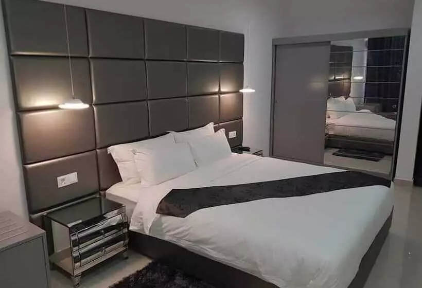 ホテル Indico Executivo