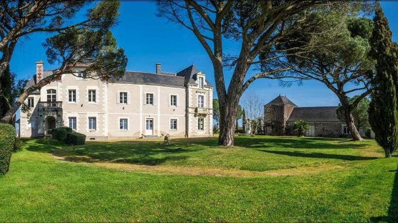 مبيت وإفطار Vignoble Château Piéguë   Winery