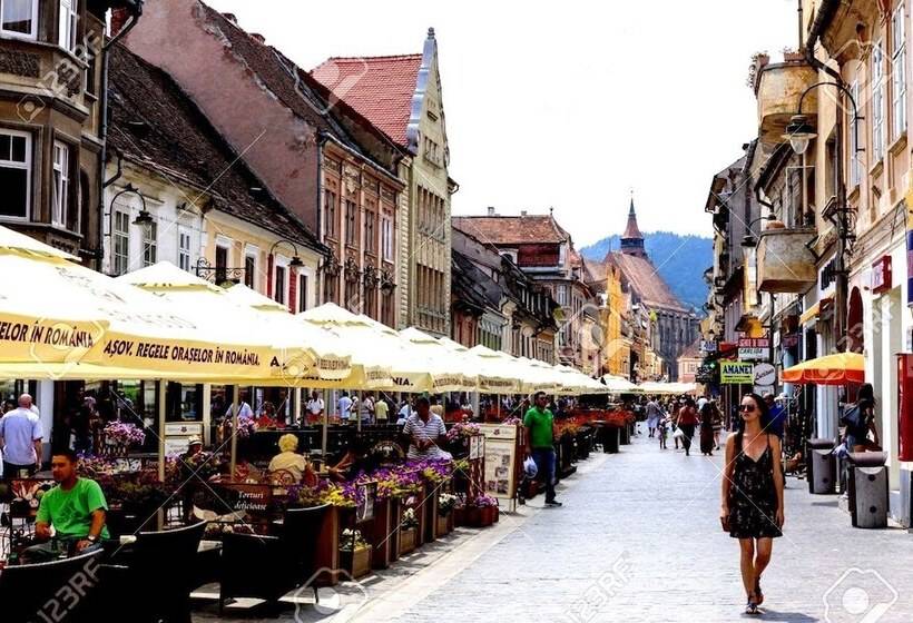 Пансион Leyla Guesthouse Castel