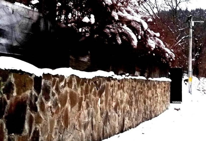 Пансион Leyla Guesthouse Castel