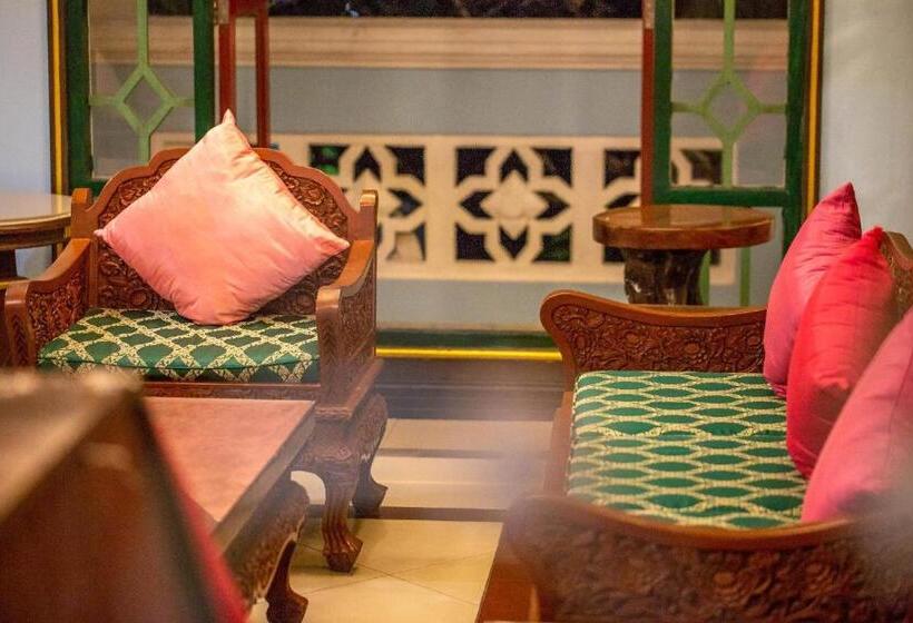 酒店 Ayodhaya Palace Beach Resort Sha Plus Certified