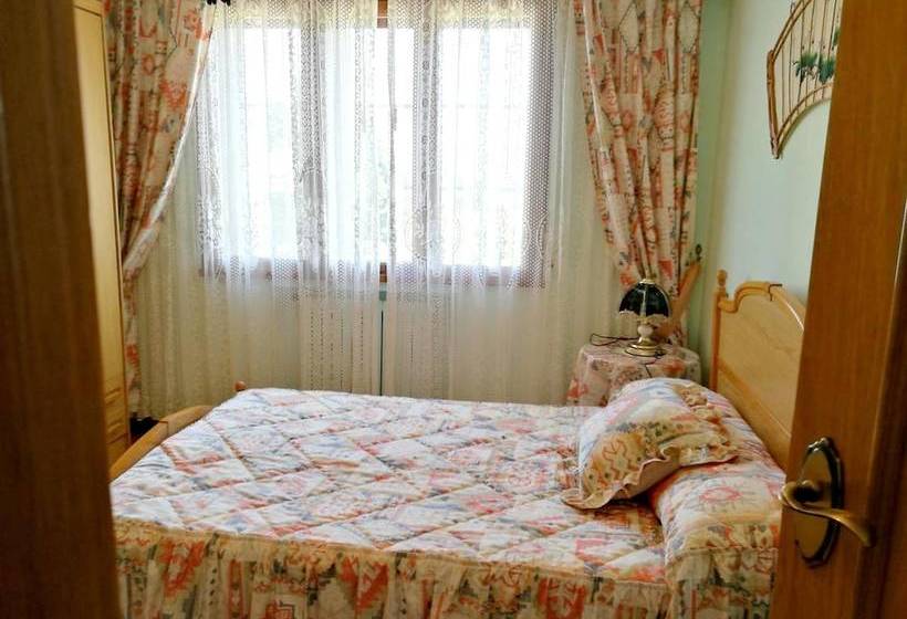 Charming House In Nois Lugo With Terrace And Garden