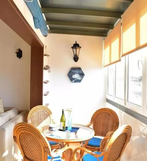 Apartamentos El Charcon