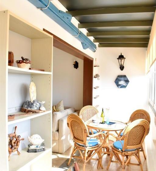 Apartamentos El Charcon