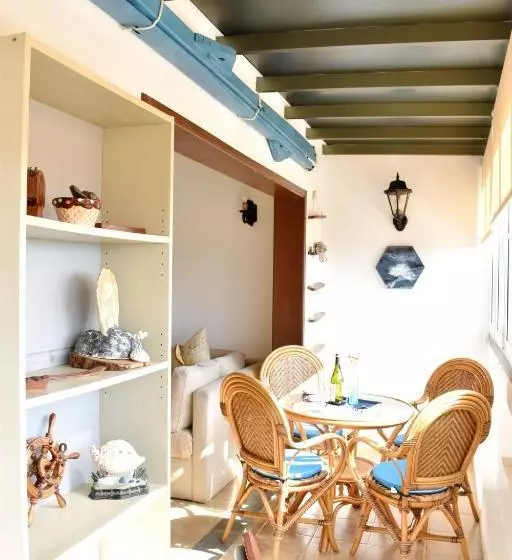 Apartamentos El Charcon