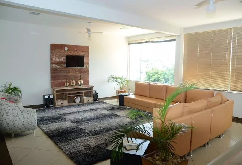 Hotelli Canaã Express