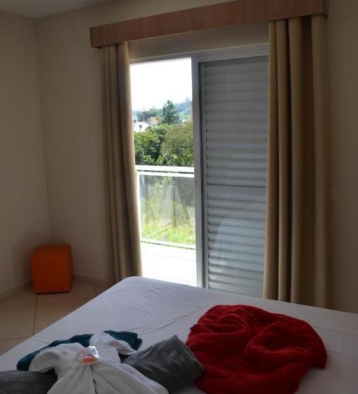 בית מלון כפרי Canaã Express