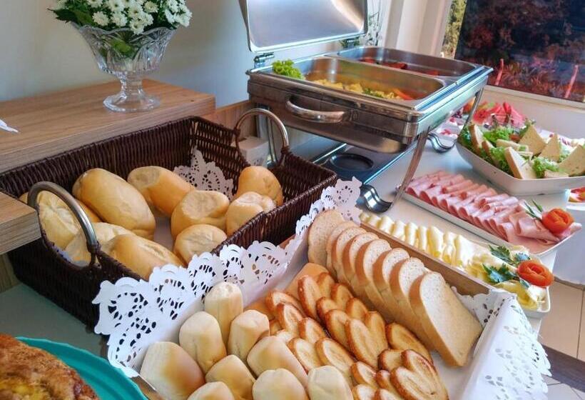 בית מלון כפרי Canaã Express