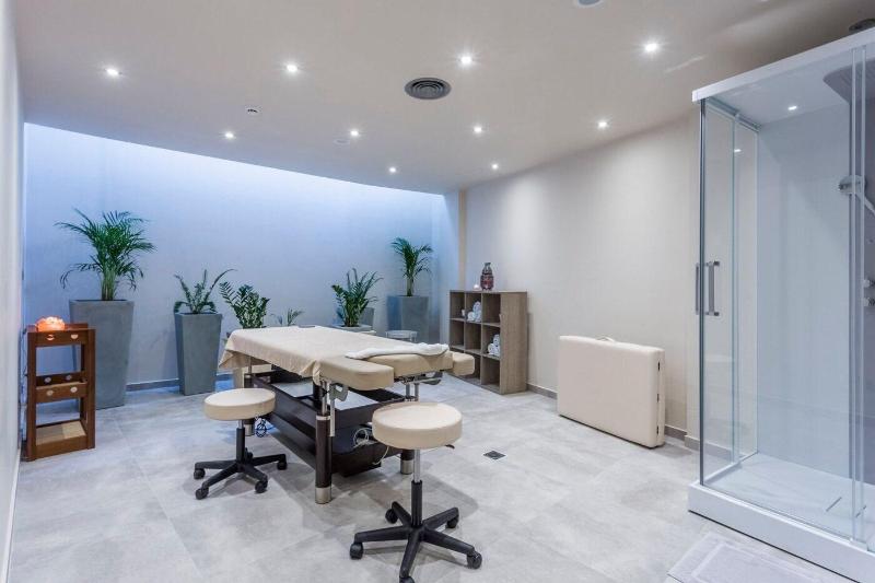 Elysian Luxury Hotel And Spa