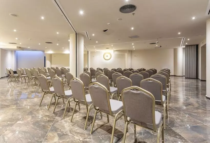 Elysian Luxury Hotel And Spa