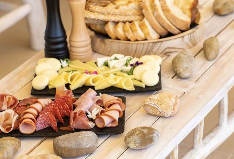 Elysian Luxury Hotel And Spa