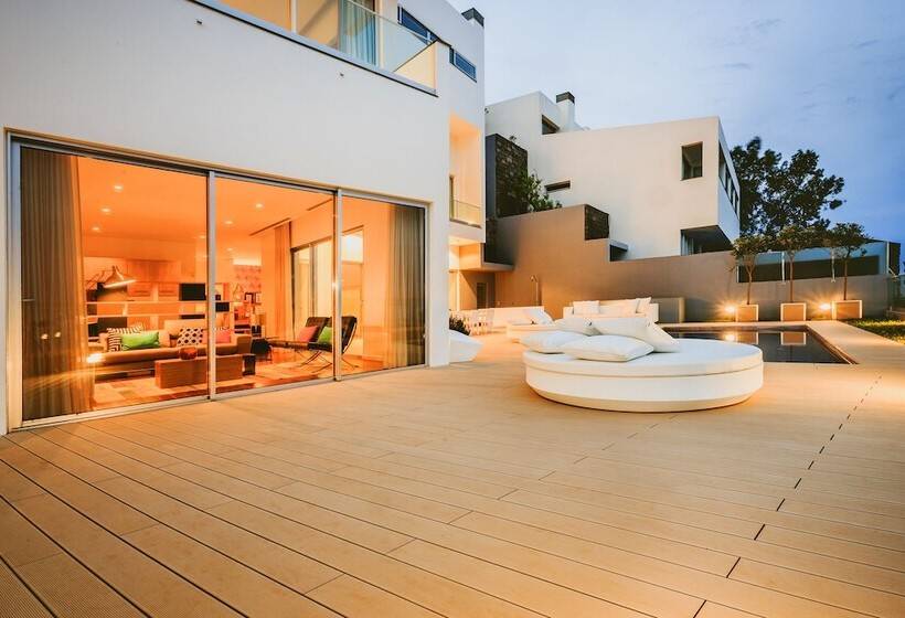 Villa Carlota By Holiday Rental Management