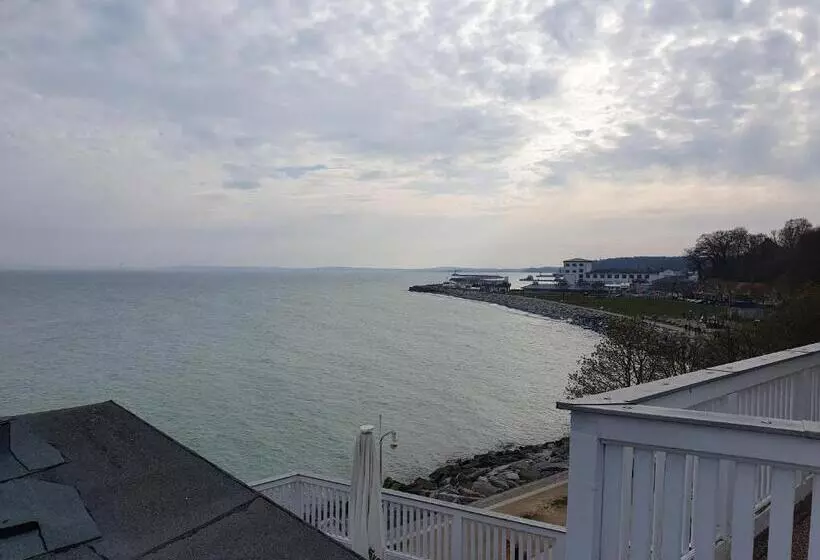 ホテル Fährblick   Pension Direkt Am Wasser