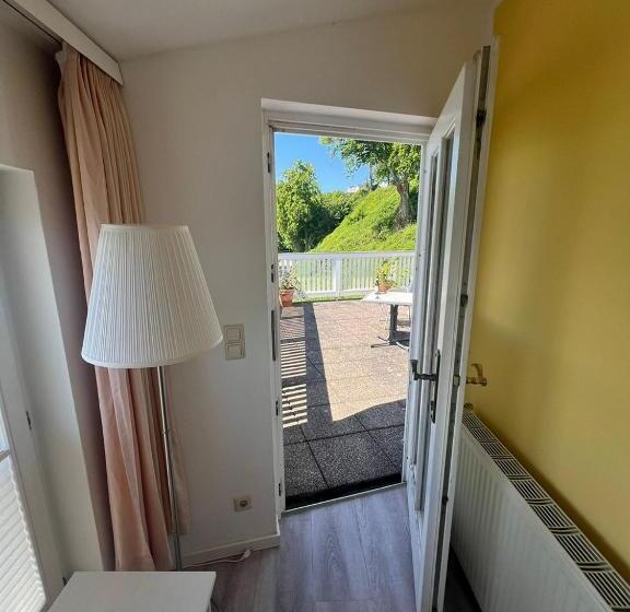 فندق Fährblick Pension Direkt Am Wasser