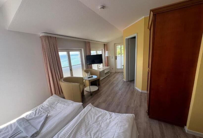 فندق Fährblick Pension Direkt Am Wasser