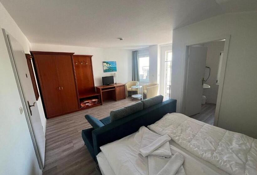 فندق Fährblick Pension Direkt Am Wasser