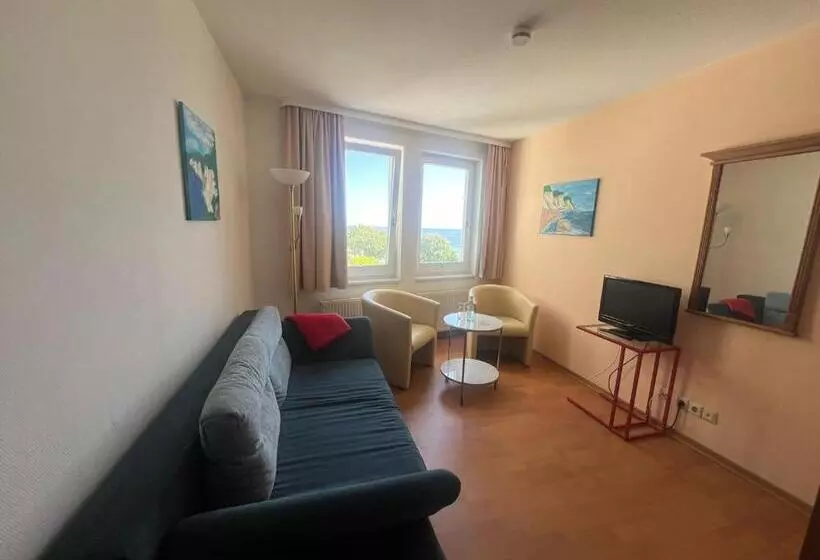 ホテル Fährblick   Pension Direkt Am Wasser