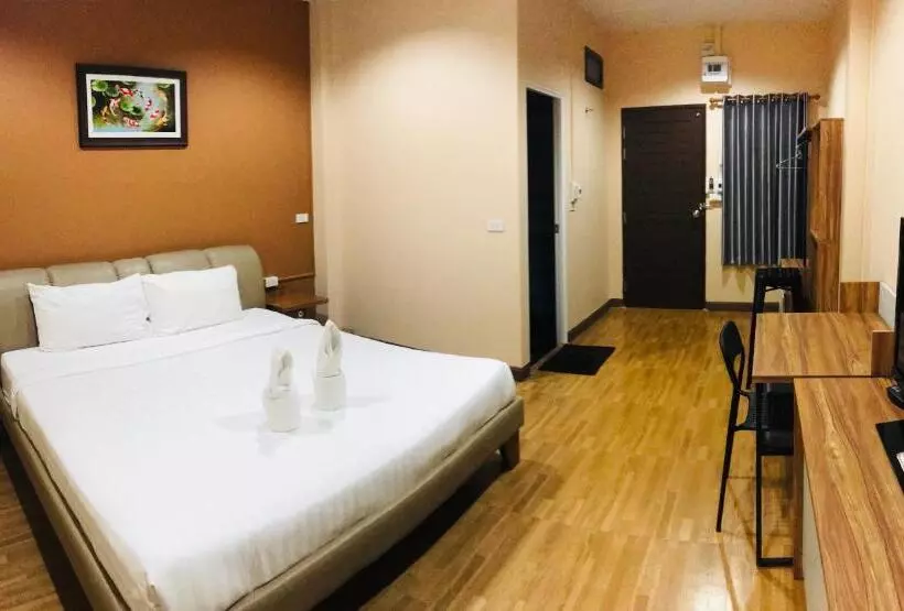 ホテル ช้างเผือกเกสต์เฮ้าส์ Changphueak Guesthouse