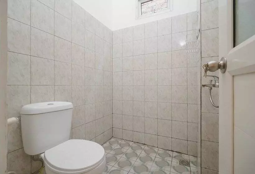 ペンション Reddoorz Syariah Near Palembang Square Mall 3