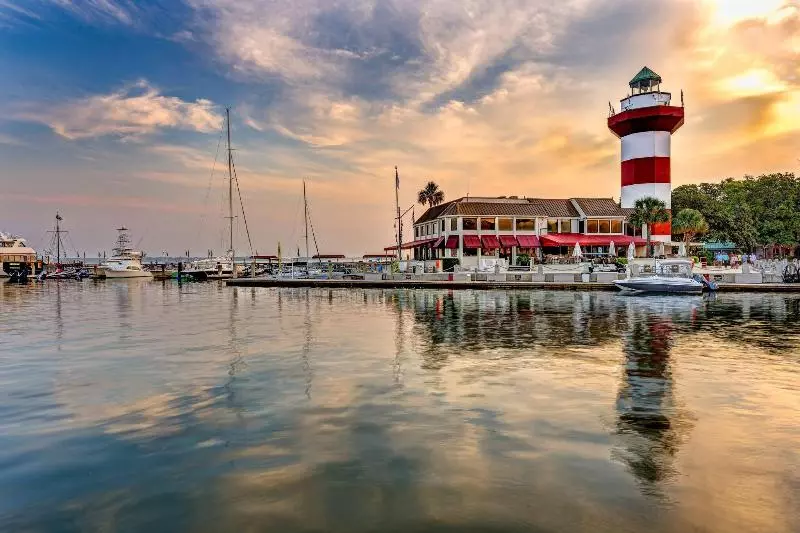 ホテル Courtyard By Marriott Hilton Head Island