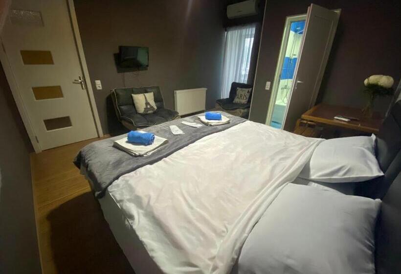 پانسیون Burji Guest House