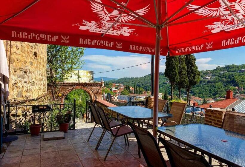 پانسیون Burji Guest House